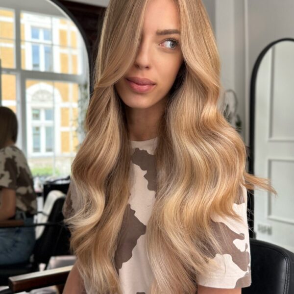 EFFORTLESS BLOND